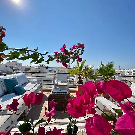 Zenit With Sea View Rooftop Terrace 4*